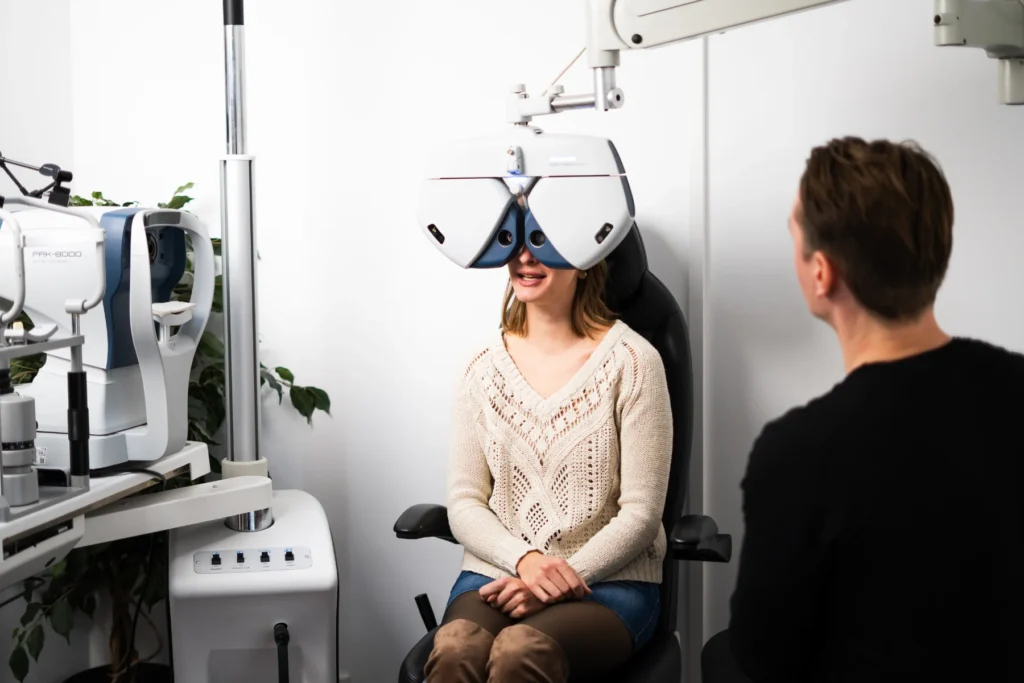 Sehanalyse und Sehtest bei Fehntjer Optik